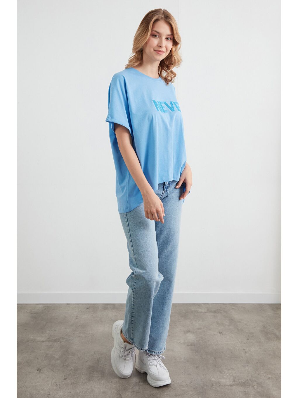 Mavi Never Yazı Kabartmalı Oversize Tişört-3