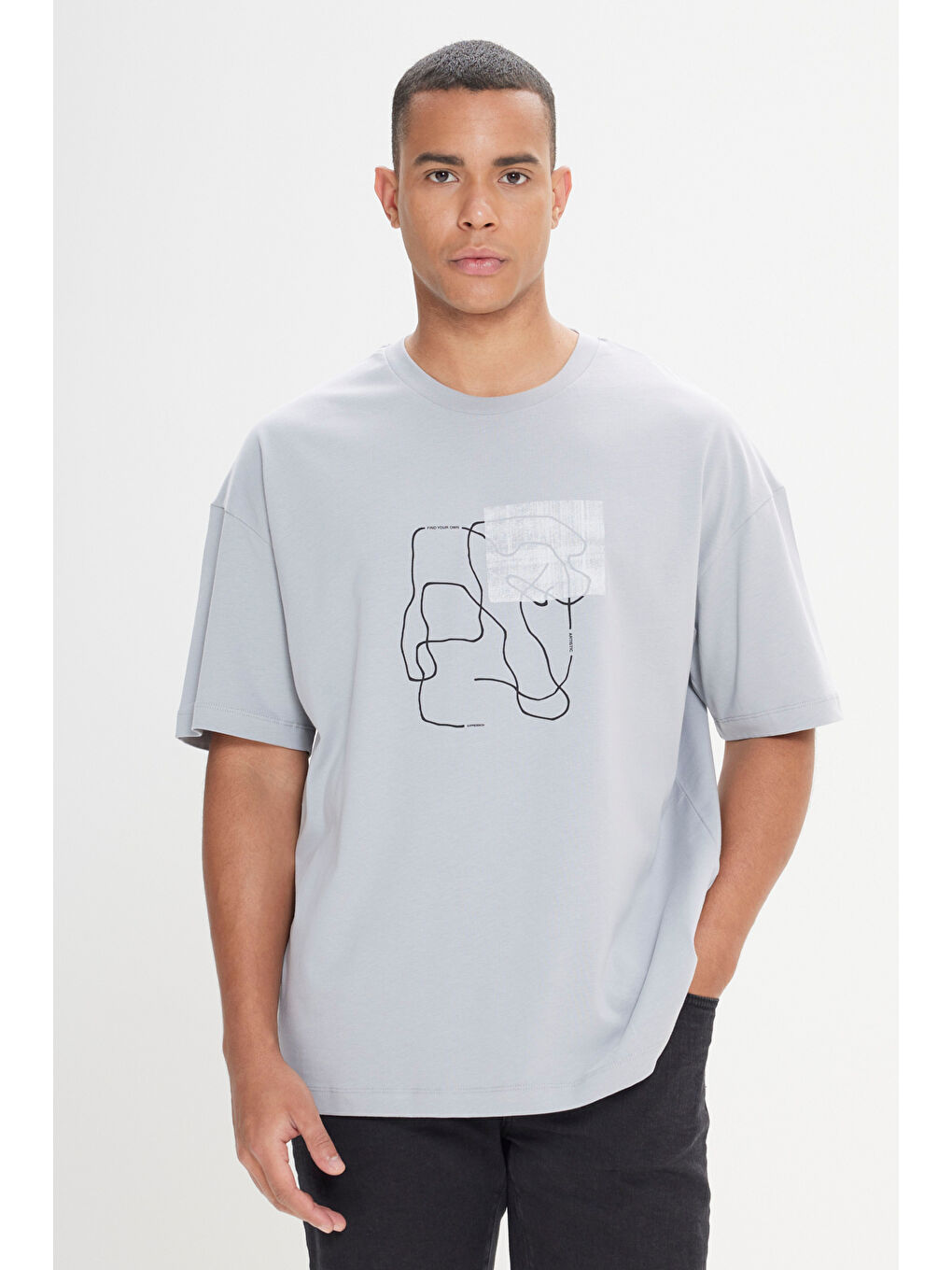 Erkek Gri Oversize Bol Kesim Bisiklet Yaka %100 Pamuk Baskılı Tişört