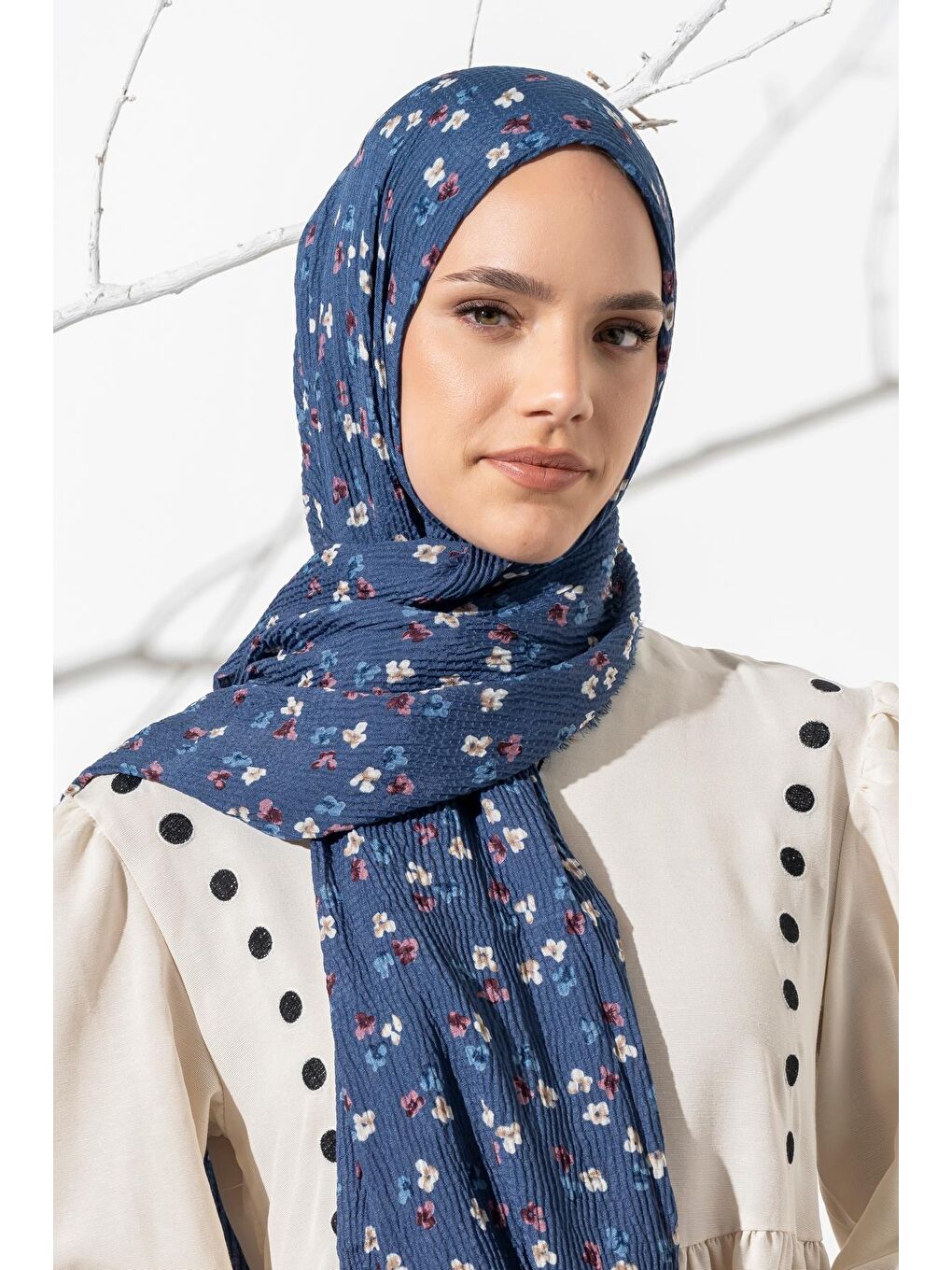 Mavi Kadın Çiçek Desenli Kırışmaz Bürümcük Şal 190*80 Cm-1