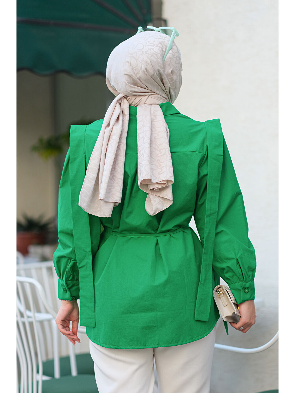 Kadın Pile Detay Önü Gizli Düğmeli Gömlek Yeşil-3