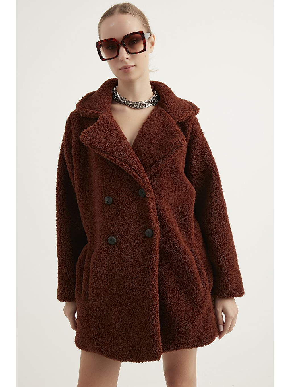 Kahverengi Kadın Acı Kahve Astarlı Düğmeli Pelüş Kaban-3