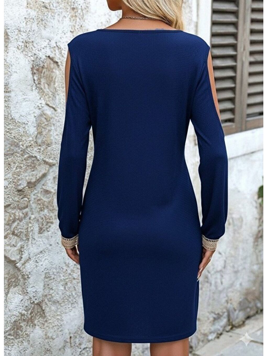 Gri Kadın Uzun Kollu Omuzdan Açık V Dantel Yakalı Mini Waffle Elbise-1