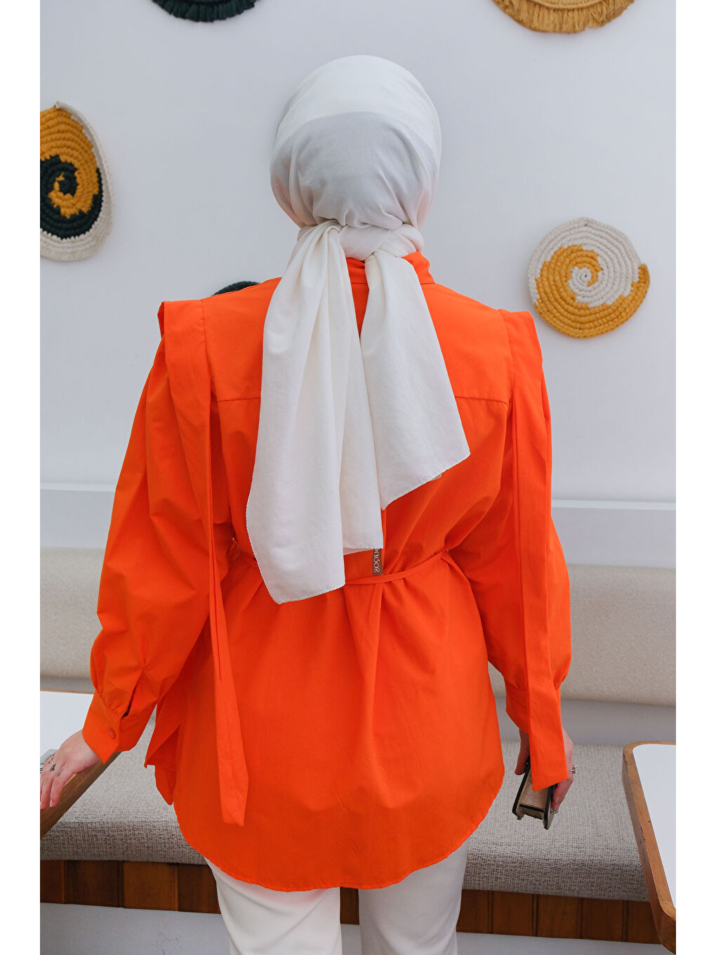 Kadın Pile Detay Önü Gizli Düğmeli Gömlek Turuncu-3