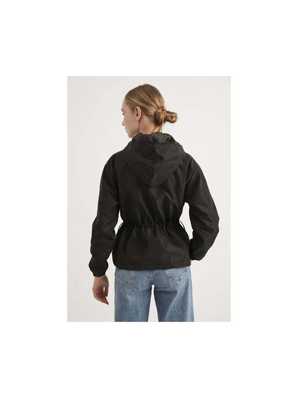 Kadın Siyah Mevsimlik Mont-3