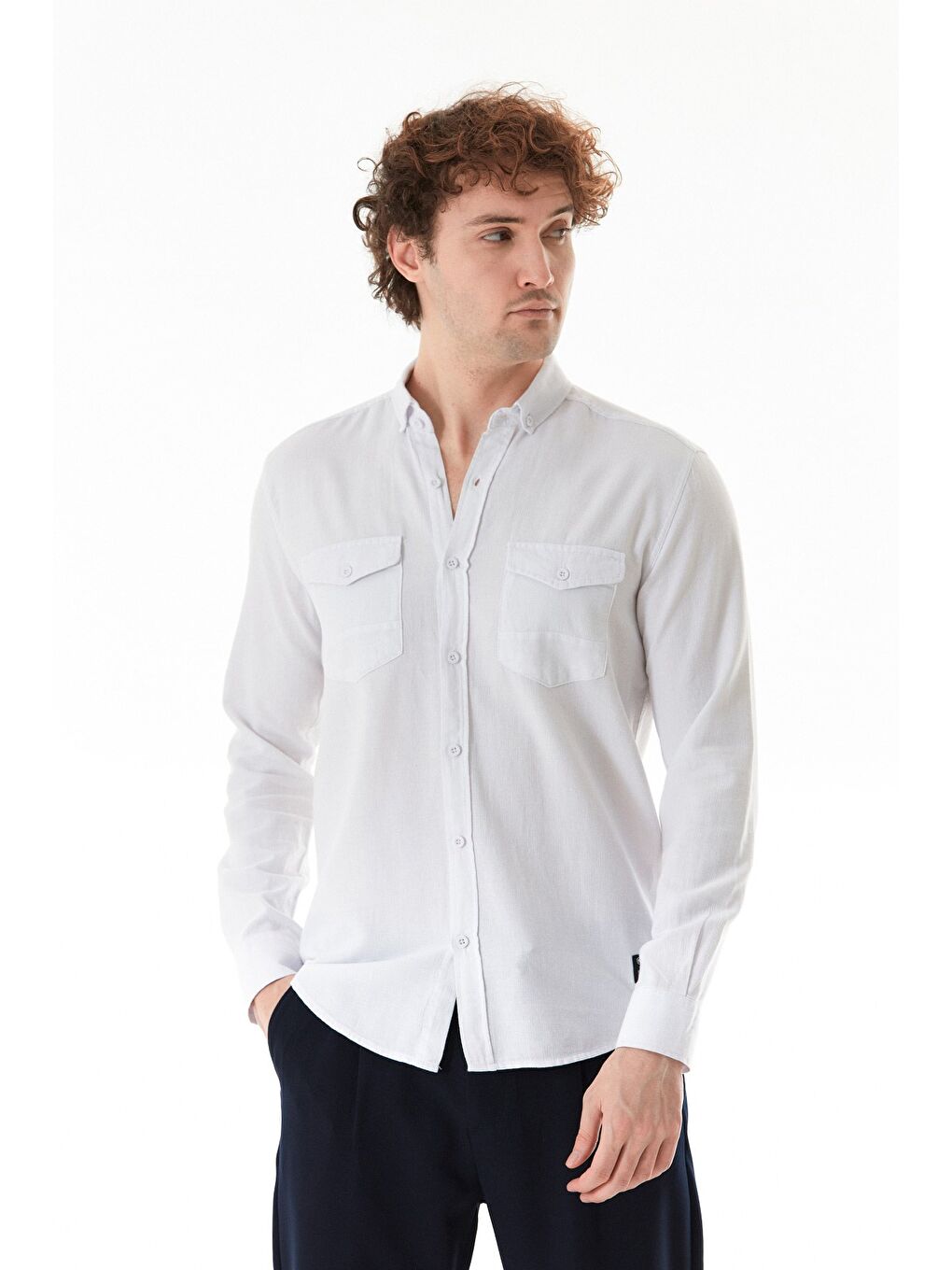 Beyaz Zikzak Desenli Çift Cepli %100 Pamuk Gömlek