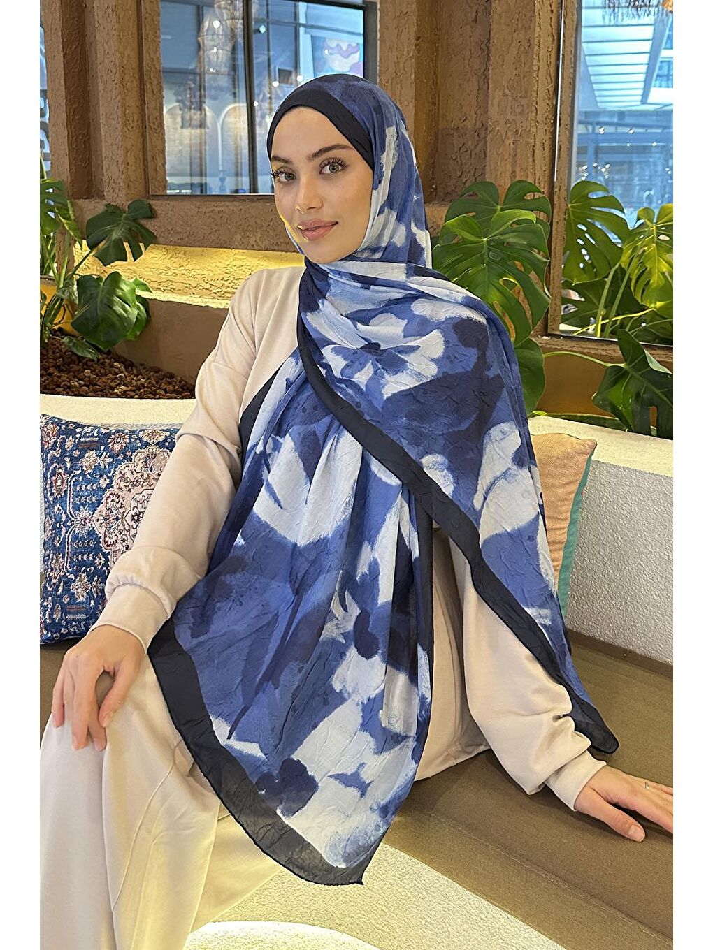 Flora Garden Desen Bambu Şal Lacivert