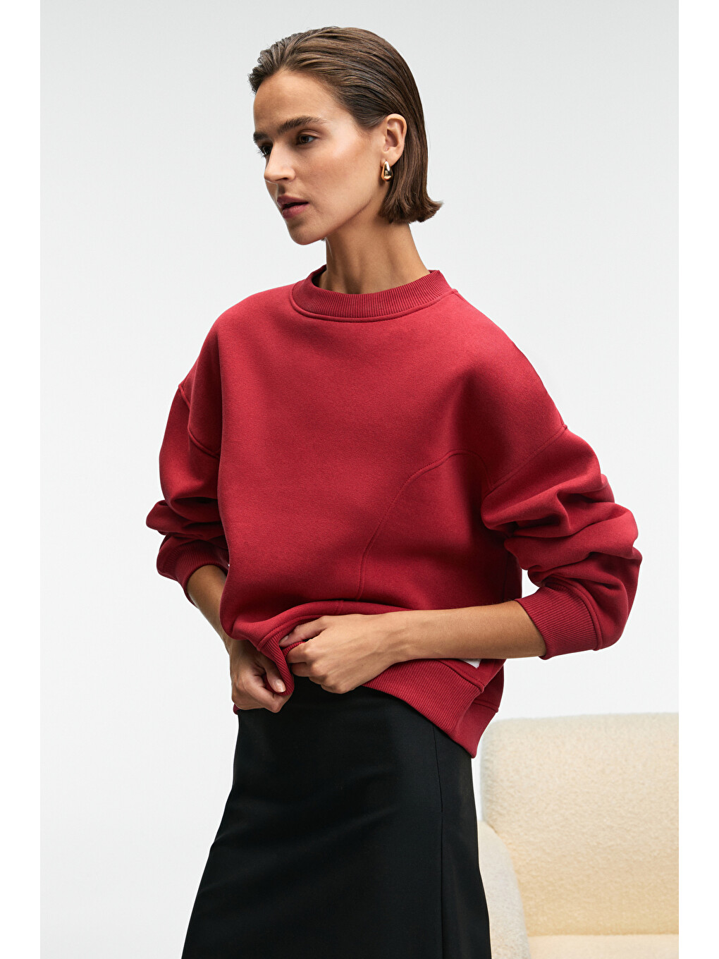 Serenya Kadın Pamuklu Etiket Detaylı Bisiklet Yaka Kırmızı Sweatshirt-4