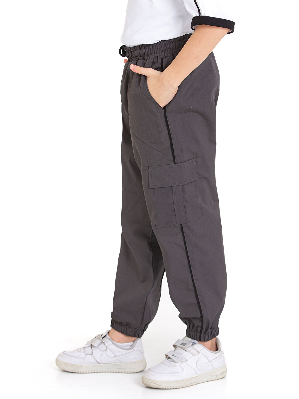 pi pengai Beyaz Erkek Çocuk 2'li Takım (Jogger Paraşüt Pantolon+Tişört) P1167-69 - 3