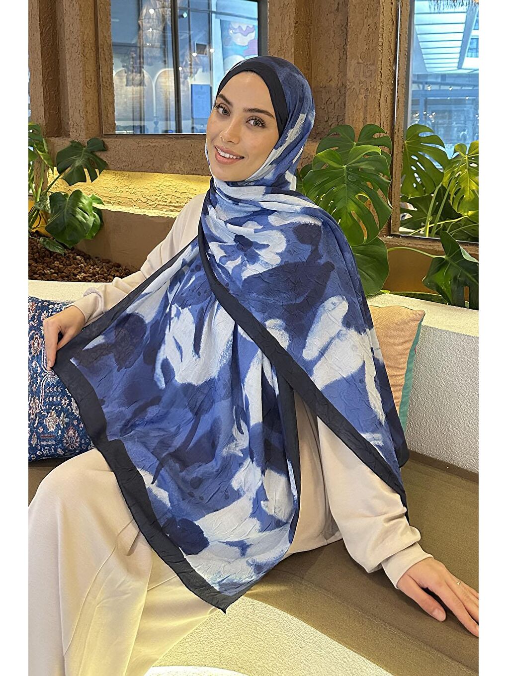 Flora Garden Desen Bambu Şal Lacivert-1