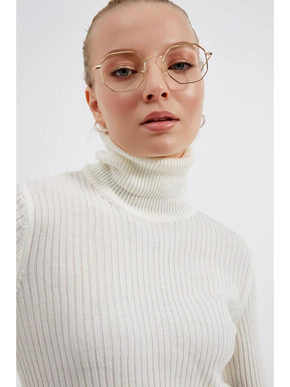 Kadın Beyaz Balıkçı Yaka Triko Kazak-3