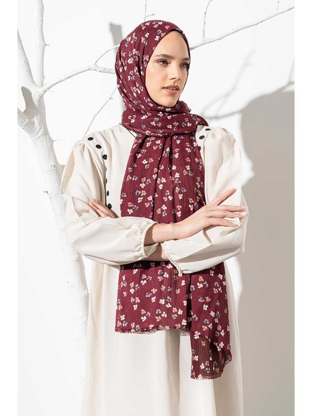 Bordo Kadın Çiçek Desenli Kırışmaz Bürümcük Şal 190*80 Cm-1