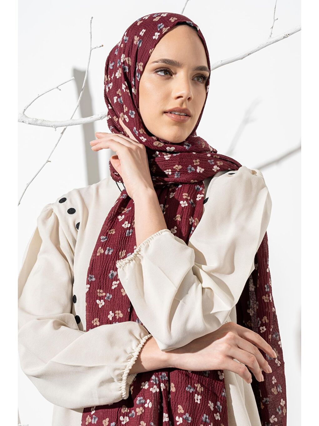 Bordo Kadın Çiçek Desenli Kırışmaz Bürümcük Şal 190*80 Cm-2