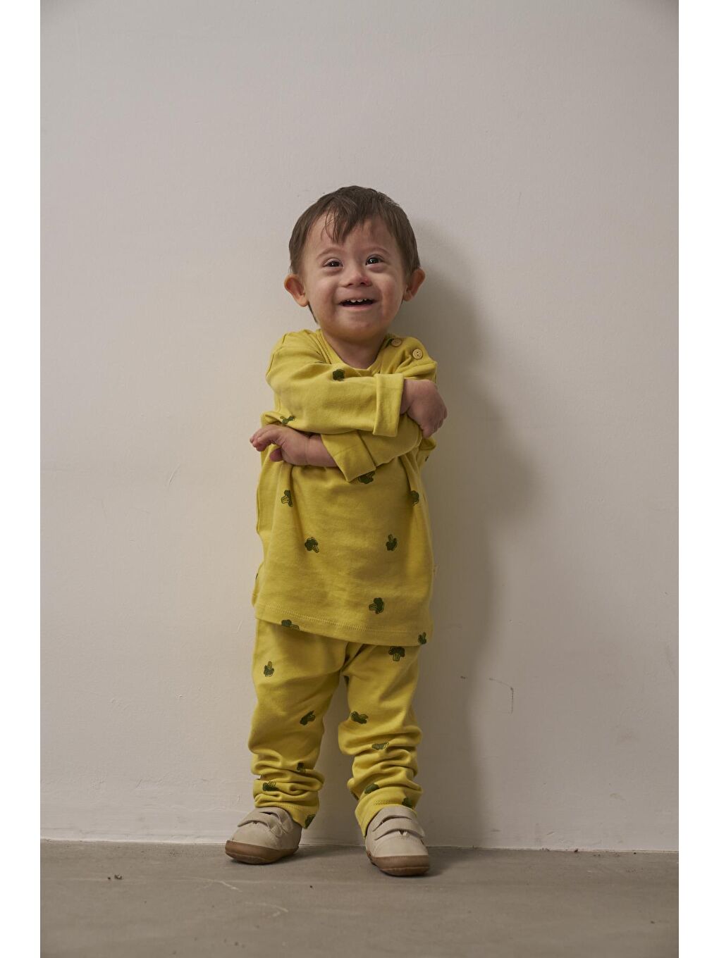 Ekru Brokoli Baskılı Bebek Alt Üst Takım-1