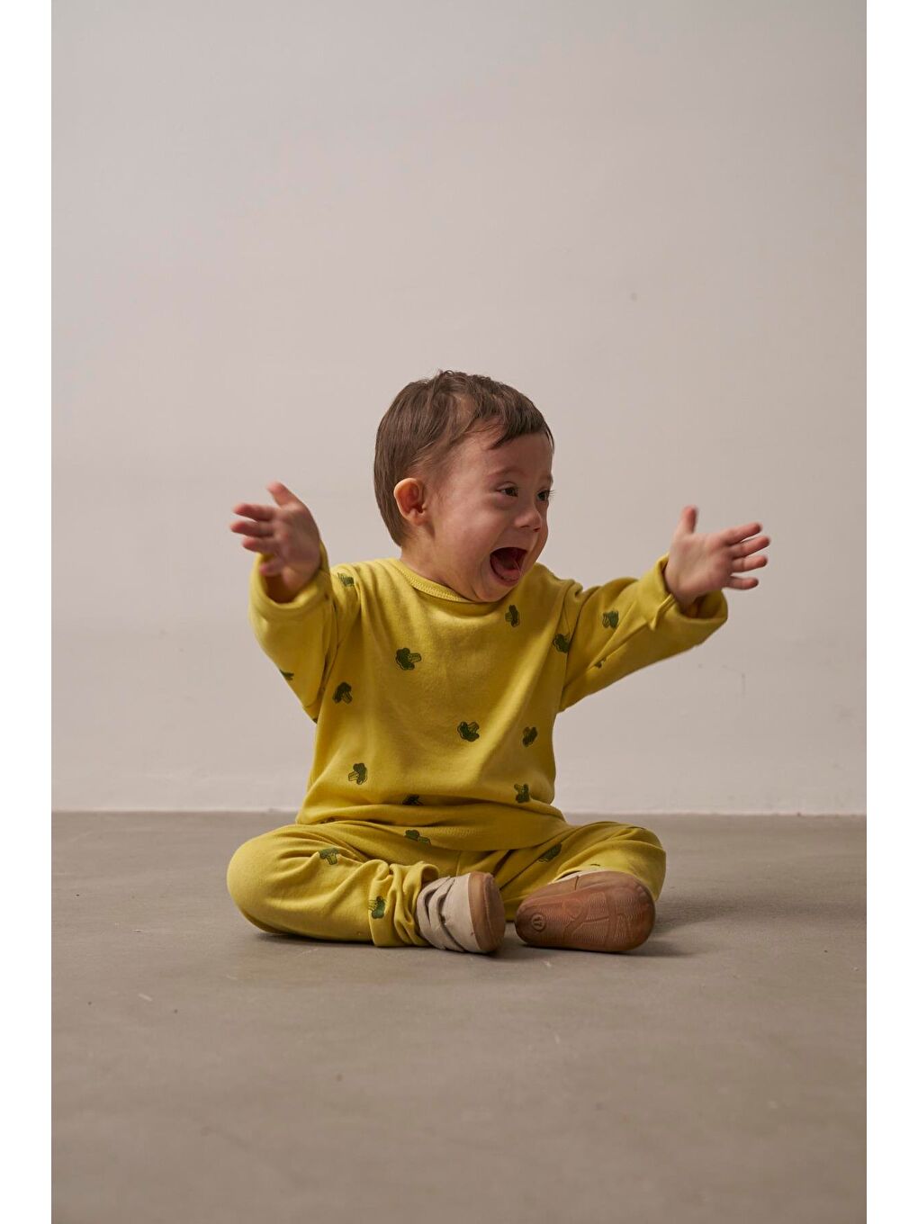 Ekru Brokoli Baskılı Bebek Alt Üst Takım-3