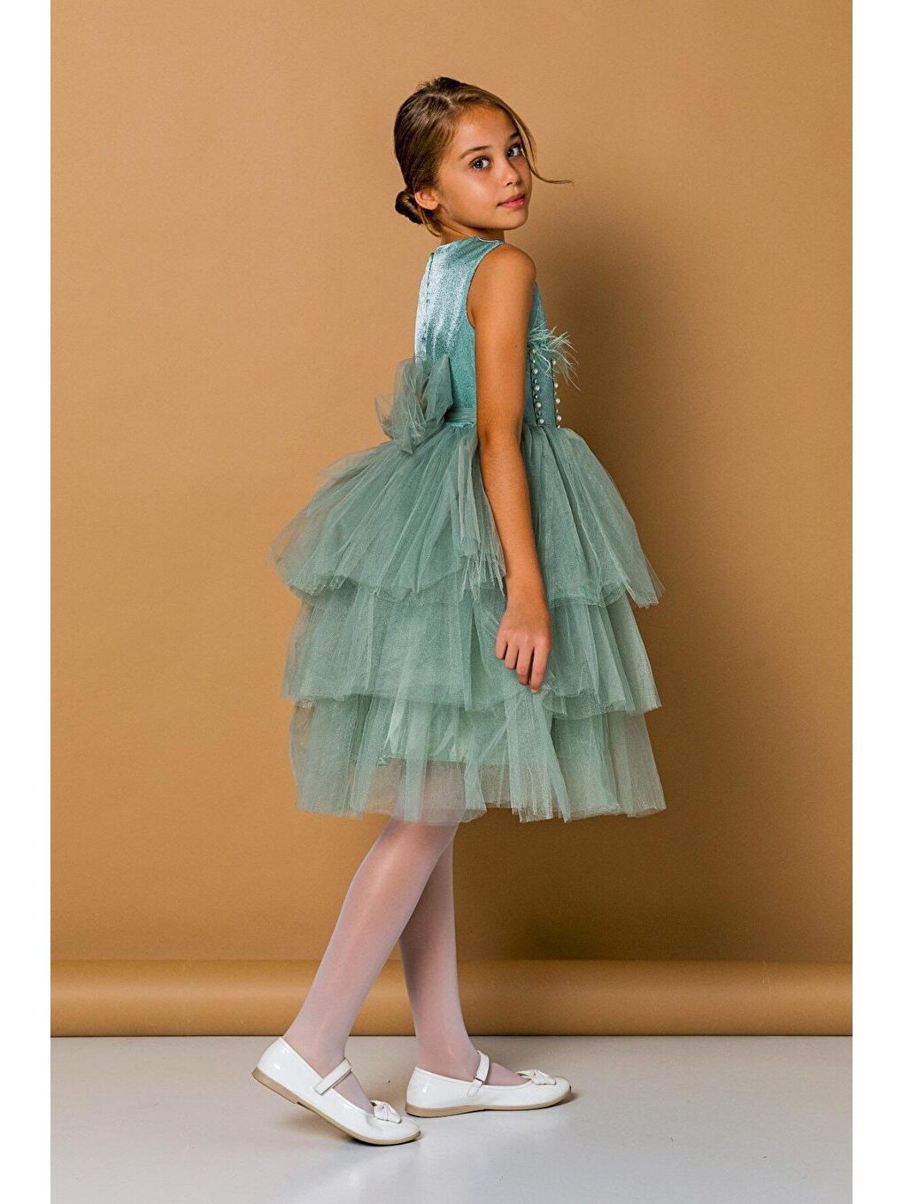 Haki Kız Çocuk Tavşan Tüylü İncili abiye-1