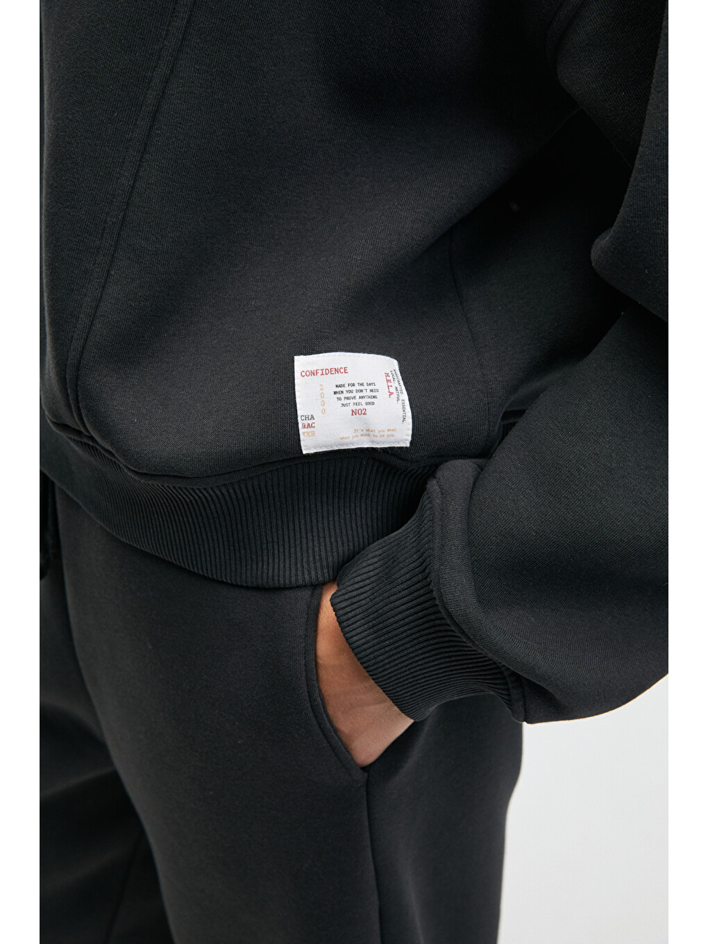 Serenya Kadın Pamuklu Etiket Detaylı Bisiklet Yaka Antrasit Sweatshirt-2