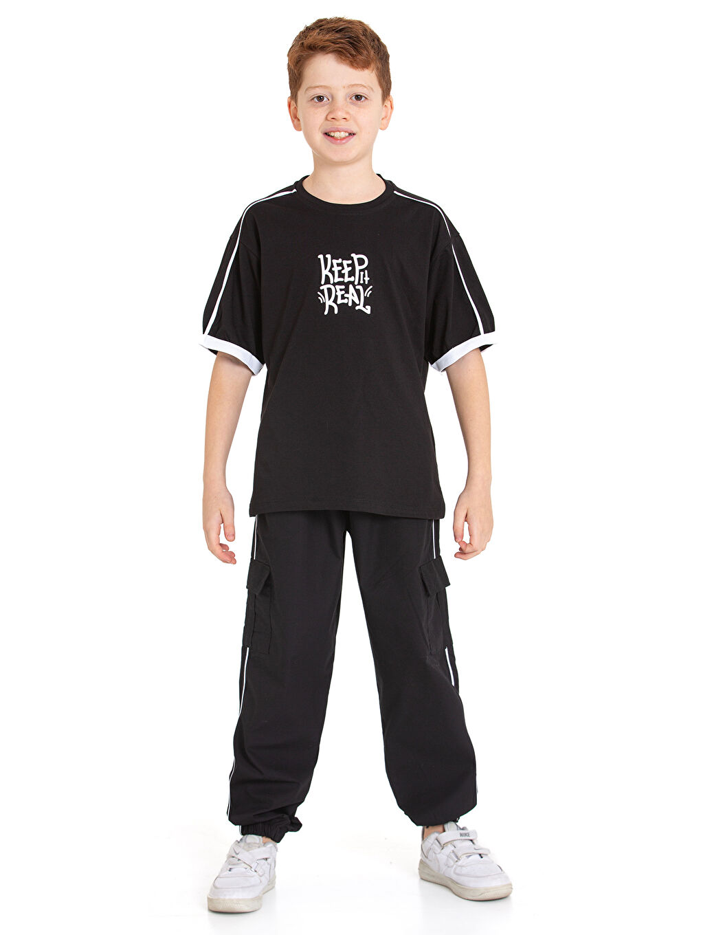 Siyah Erkek Çocuk 2'li Takım (Jogger Paraşüt Pantolon+Tişört) P1167-69-1