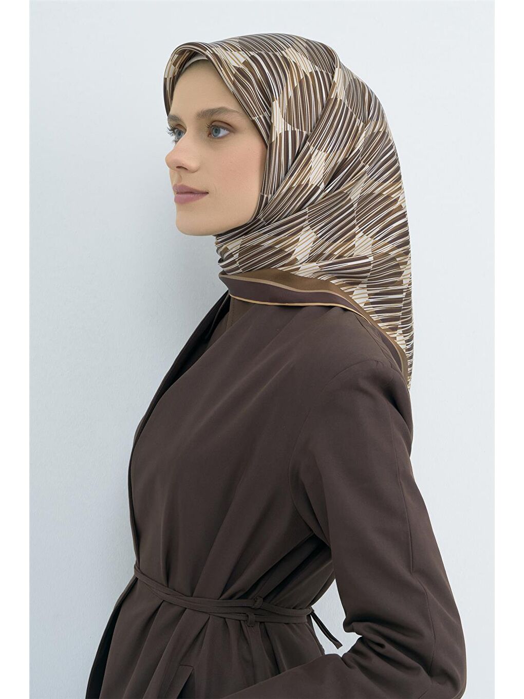 Kahverengi Saf İpek Sura Eşarp 9533D 80-1