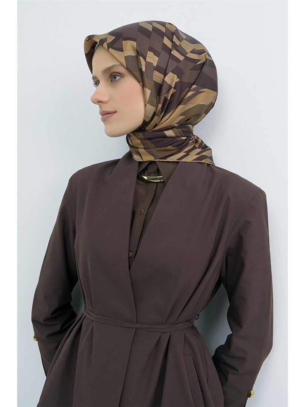 Kahverengi Saf İpek Sura Eşarp 9507D 02-2