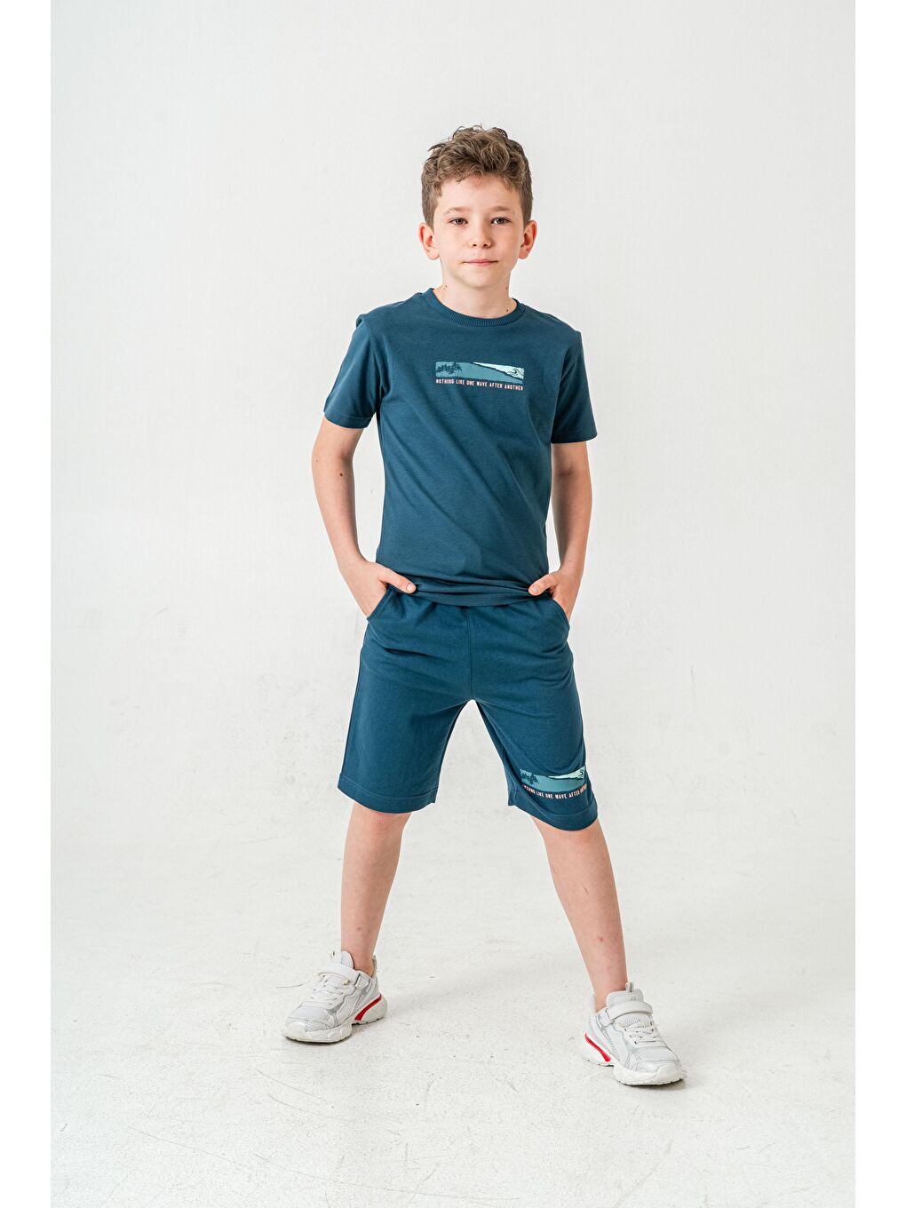 Yeşil Nothing Like One Wave After Another Baskılı  Erkek Çocuk Şort - Tişört Takımı