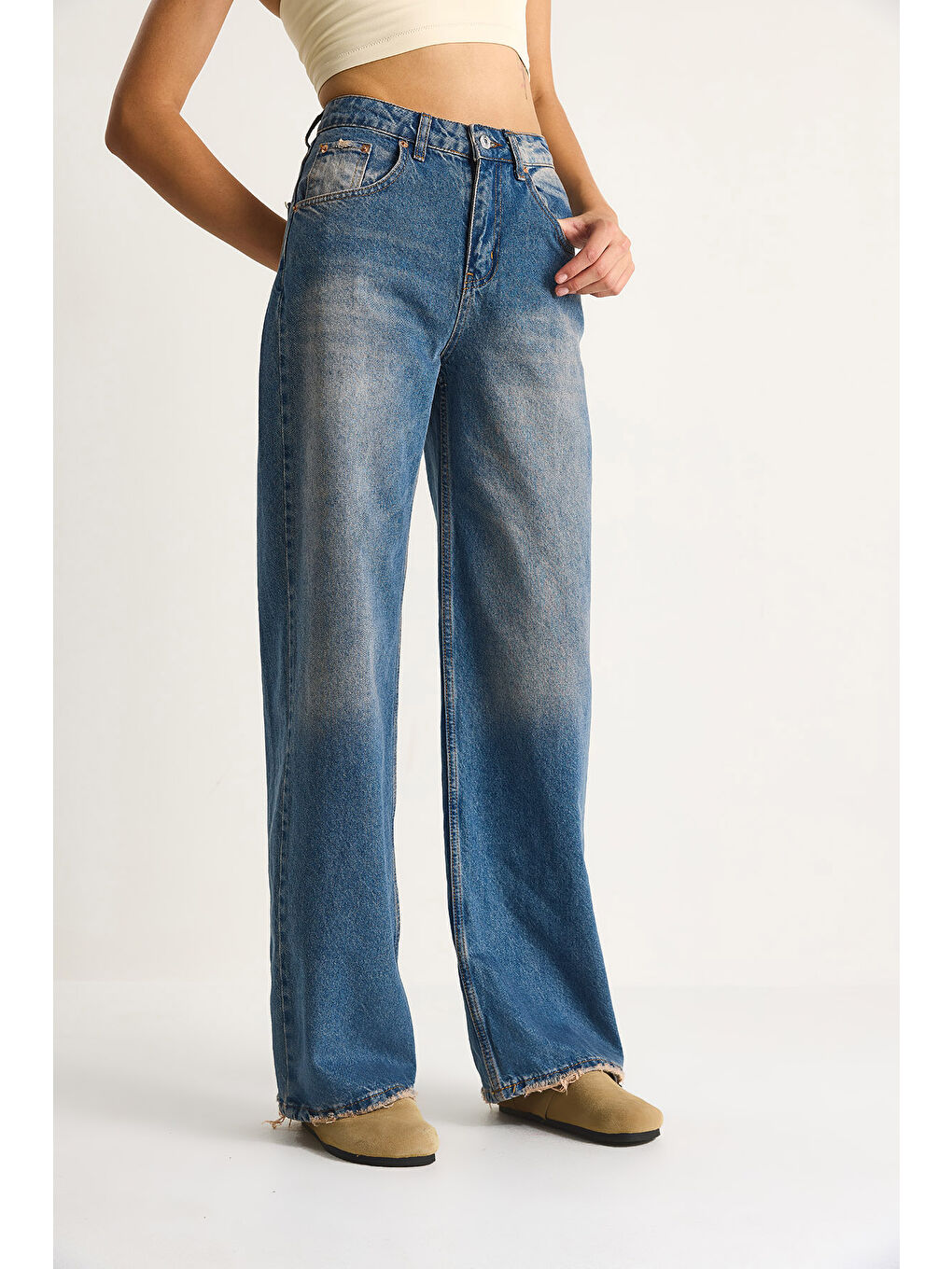 Mavi Kadın Yüksek Bel Soluk Efektli Bol Kesim Denim Pantolon-4