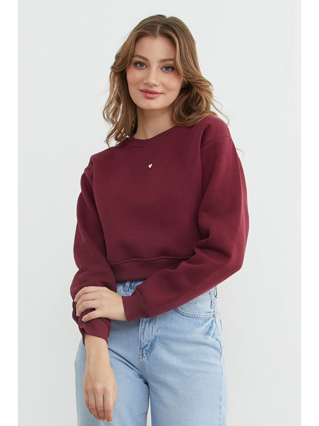 Bordo 3 İplik Kalp Aksesuarlı Crop Sweatshirt-2