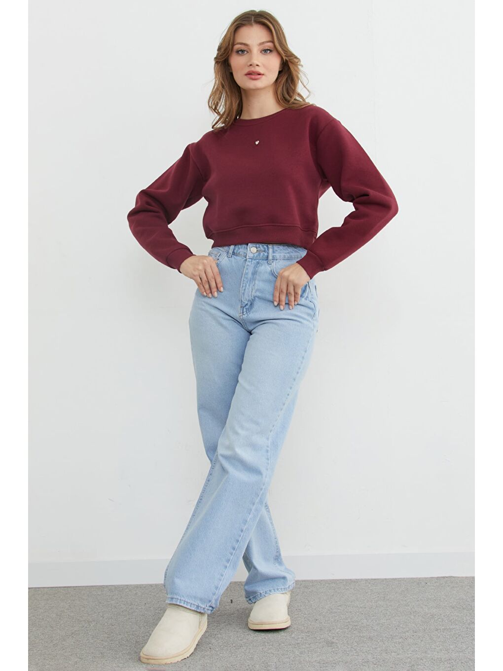 Bordo 3 İplik Kalp Aksesuarlı Crop Sweatshirt-4