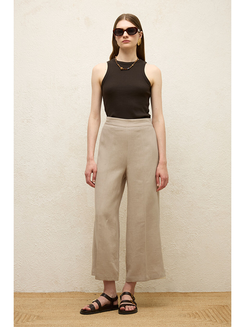 Bej Ütü İzli Keten Pantolon Kum