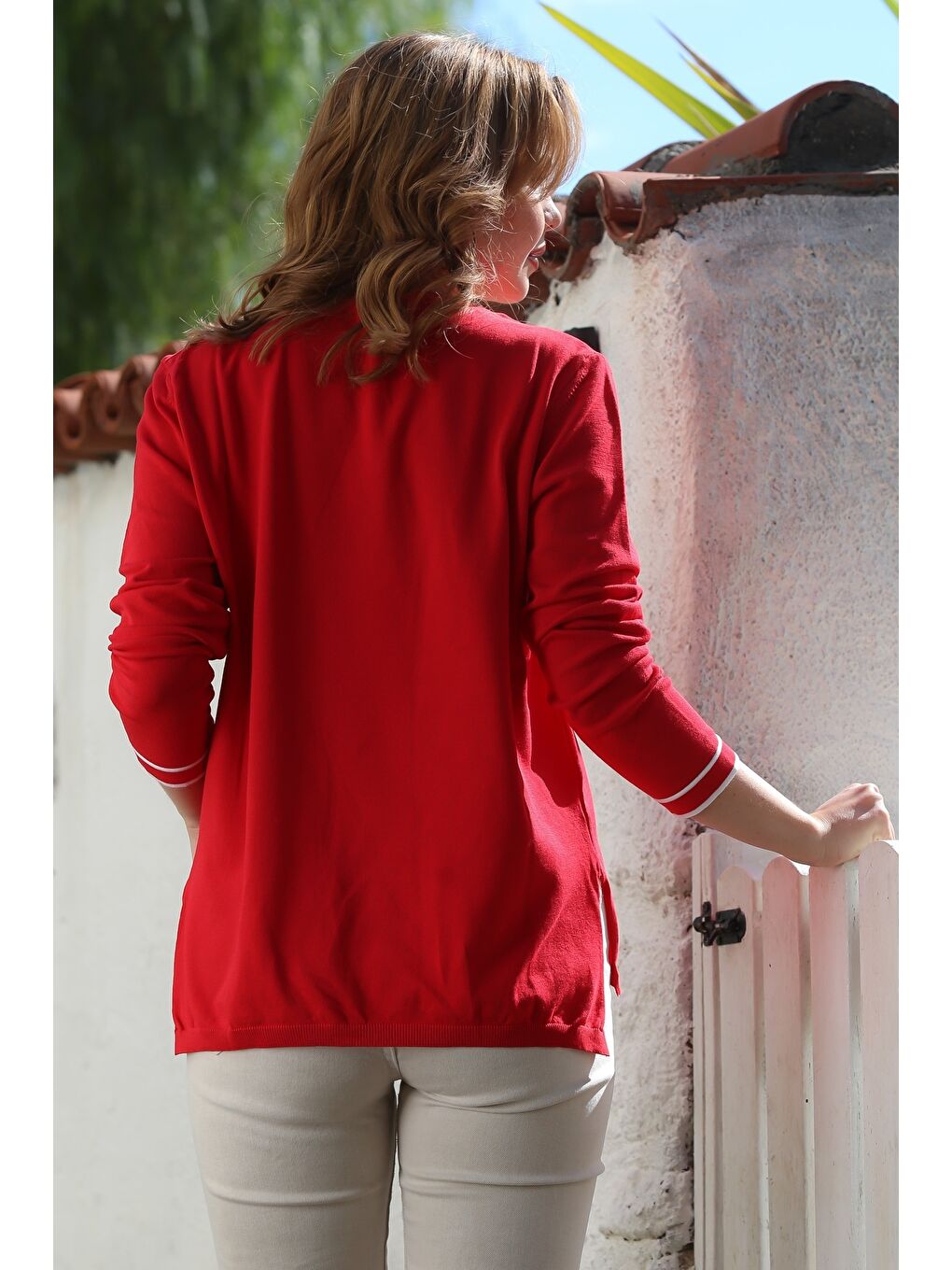 Kırmızı V Yaka Uzun Kol İnce Yırtmaçlı Triko Kazak 65 60-1