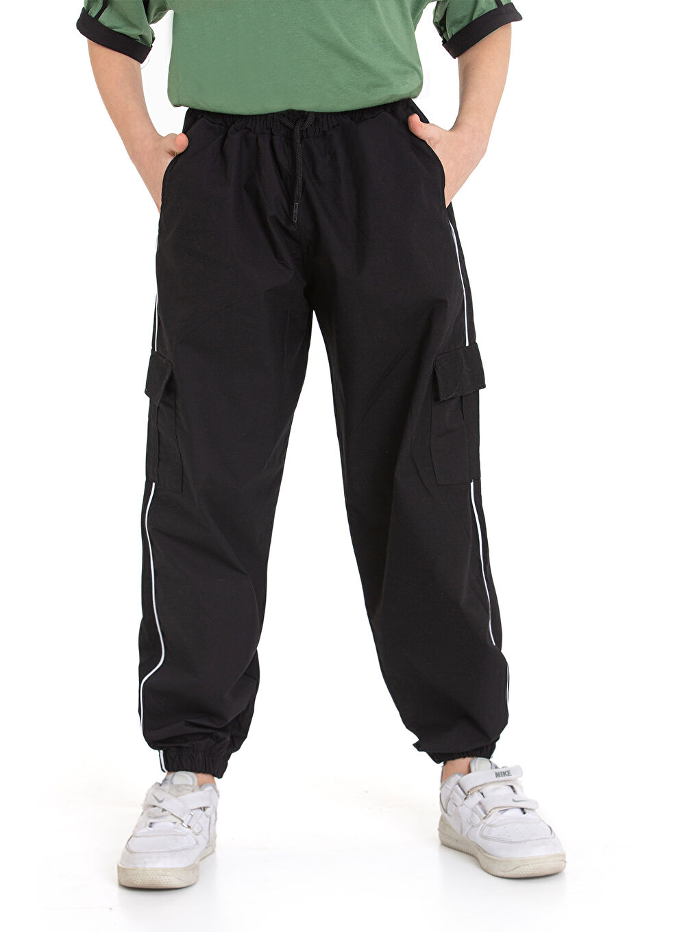 Haki Erkek Çocuk 2'li Takım (Jogger Paraşüt Pantolon+Tişört) P1167-69-3