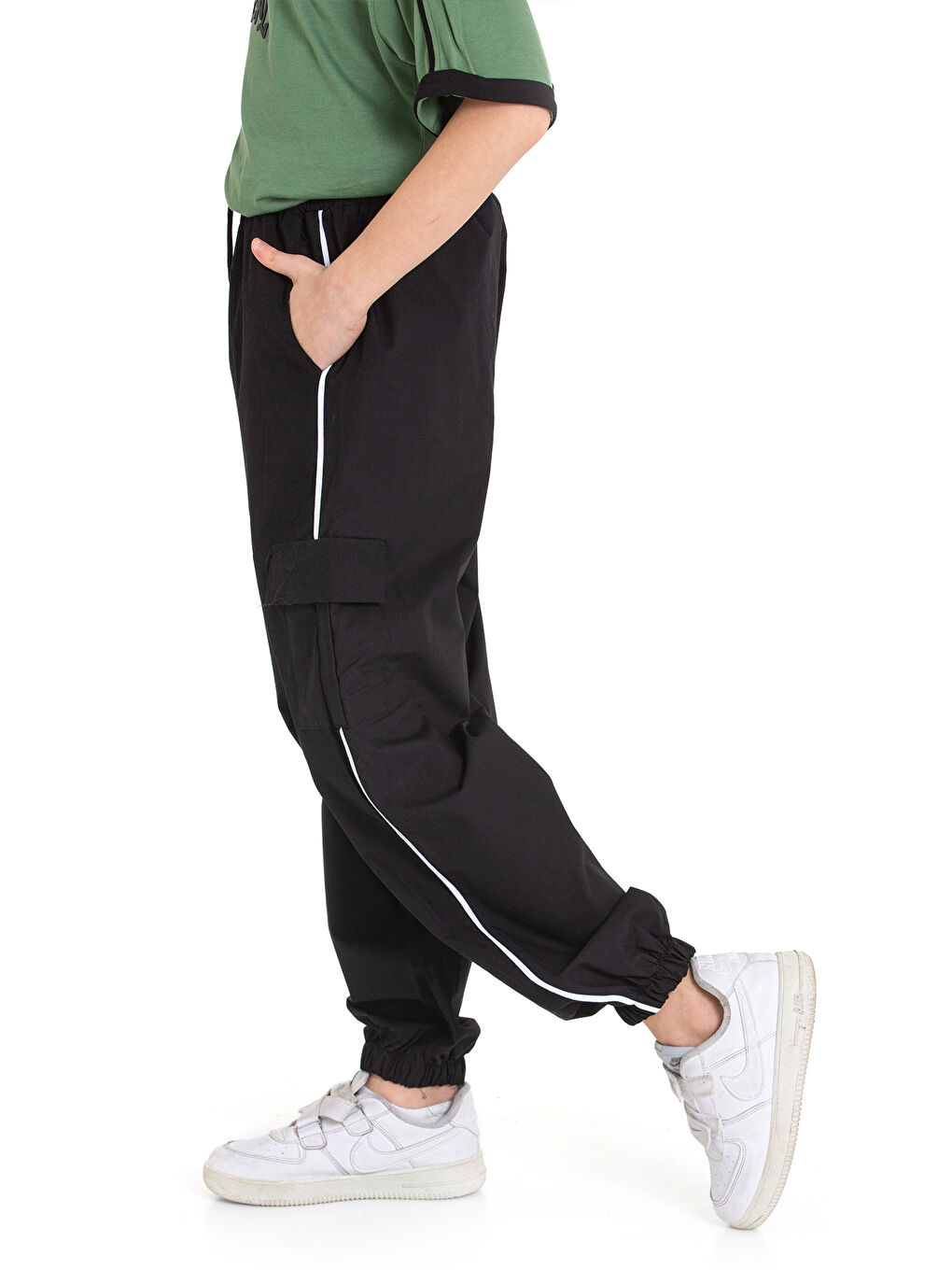 Haki Erkek Çocuk 2'li Takım (Jogger Paraşüt Pantolon+Tişört) P1167-69-4