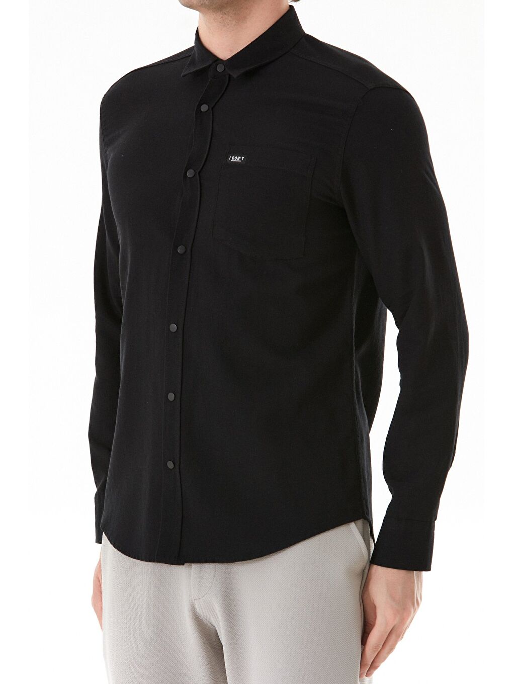 Siyah Armalı Çıtçıtlı Cepli Gömlek-4