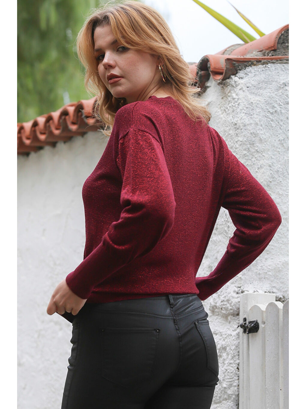 Bordo Yuvarlak Yaka Uzun Kol İnce Simli Triko Kazak 65 62-1