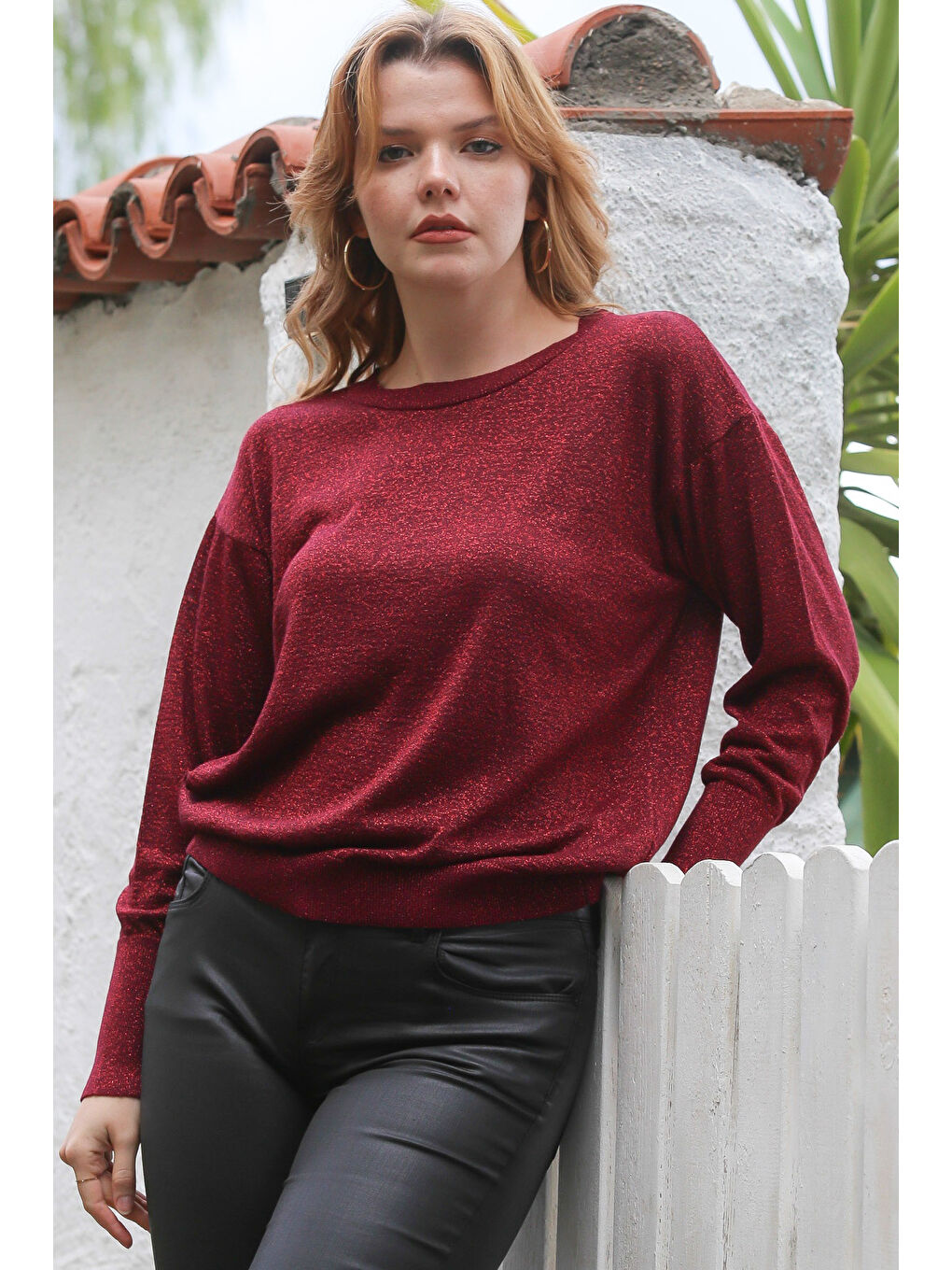 Bordo Yuvarlak Yaka Uzun Kol İnce Simli Triko Kazak 65 62-2