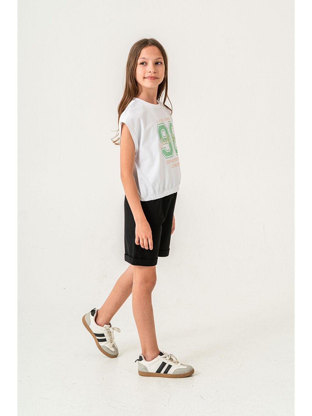 Beyaz 96 Girls Team Department Of Athletics Baskılı  Kız Çocuk Şort - Tişört Takımı-3