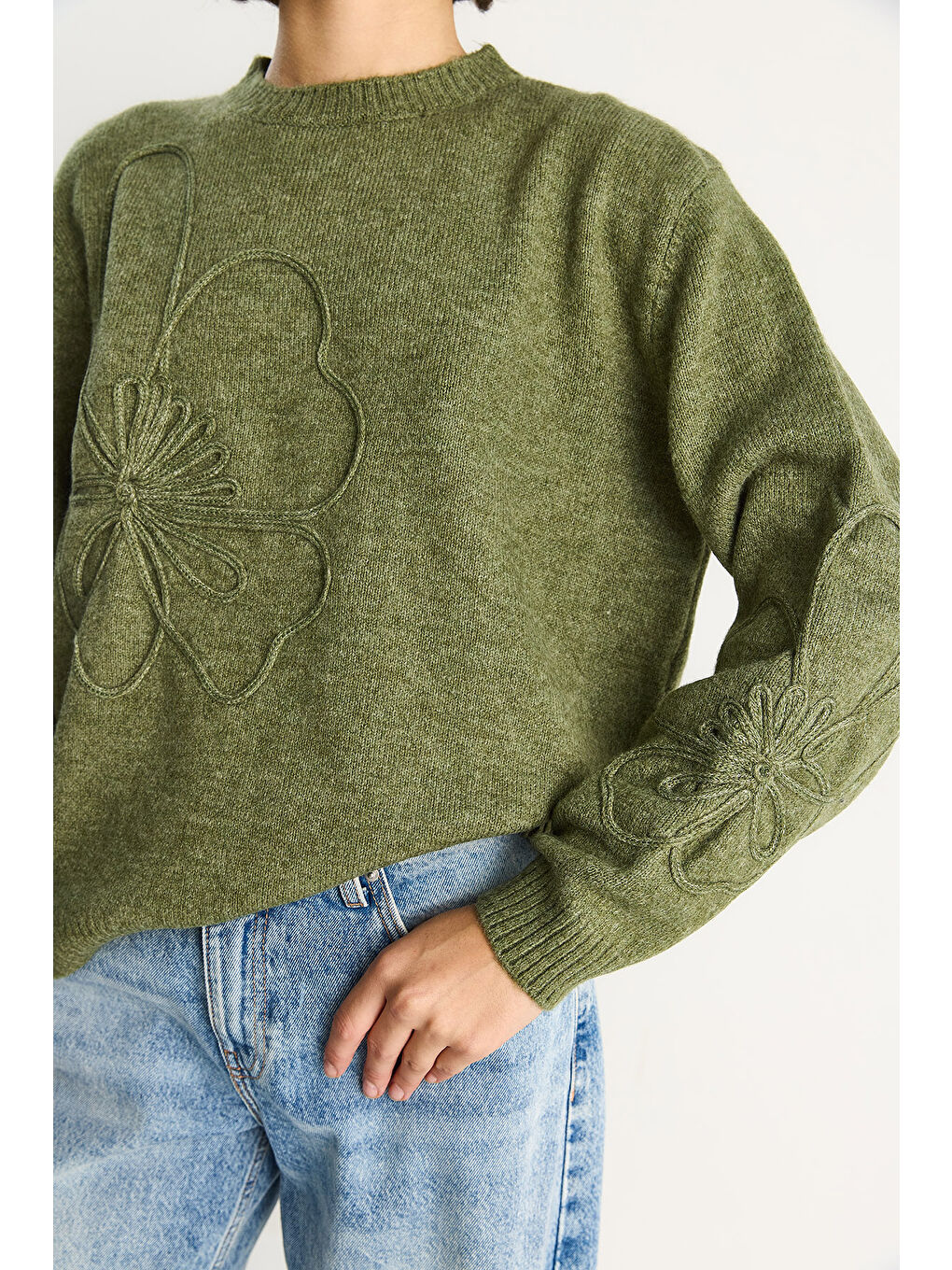 Yeşil Kadın Yumuşak Dokulu Çiçek Desen İşlmeli Triko Kazak-6