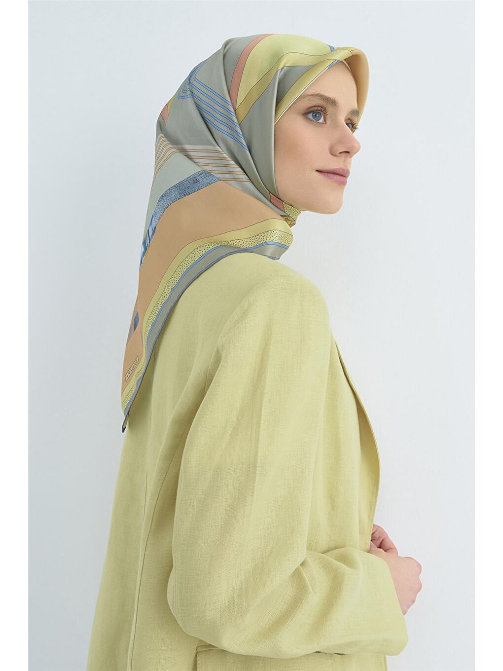 Yeşil Saf İpek Sura Eşarp 9521D 82-2