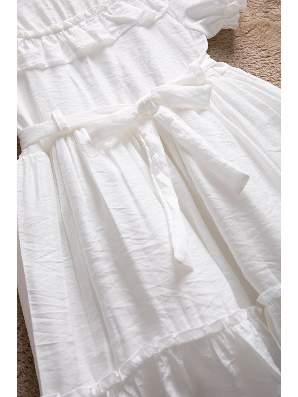 Beyaz Fırfır Detaylı Kısa Kol Kız Çocuk Pileli Elbise 22652-1