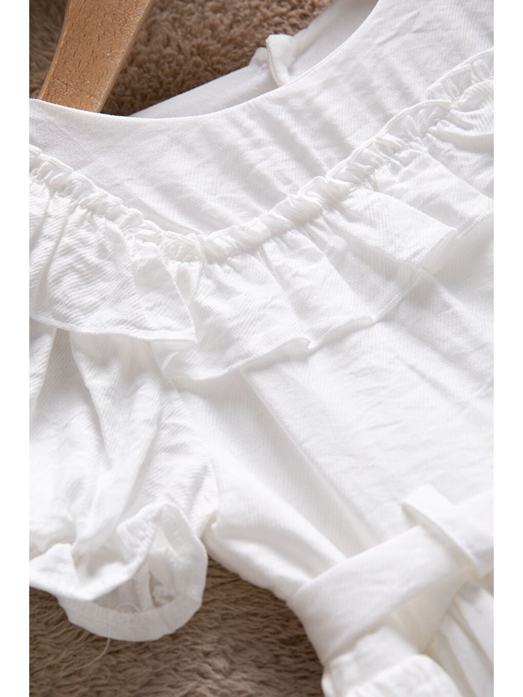 Beyaz Fırfır Detaylı Kısa Kol Kız Çocuk Pileli Elbise 22652-2