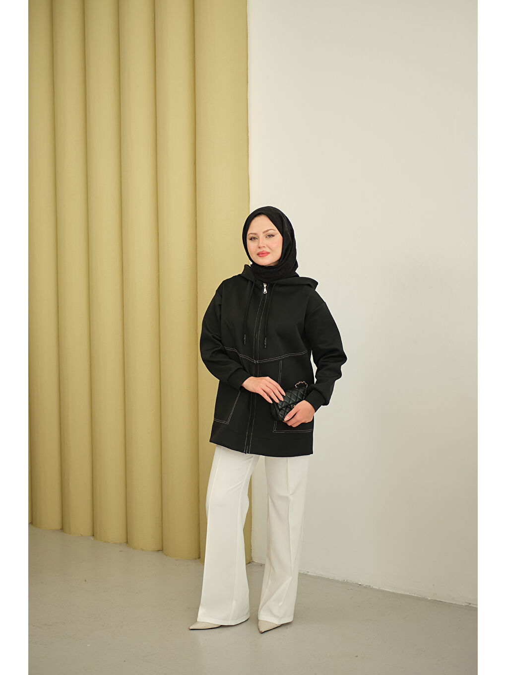 Kadın Dikiş Detay Kapüşonlu Hırka Siyah-1