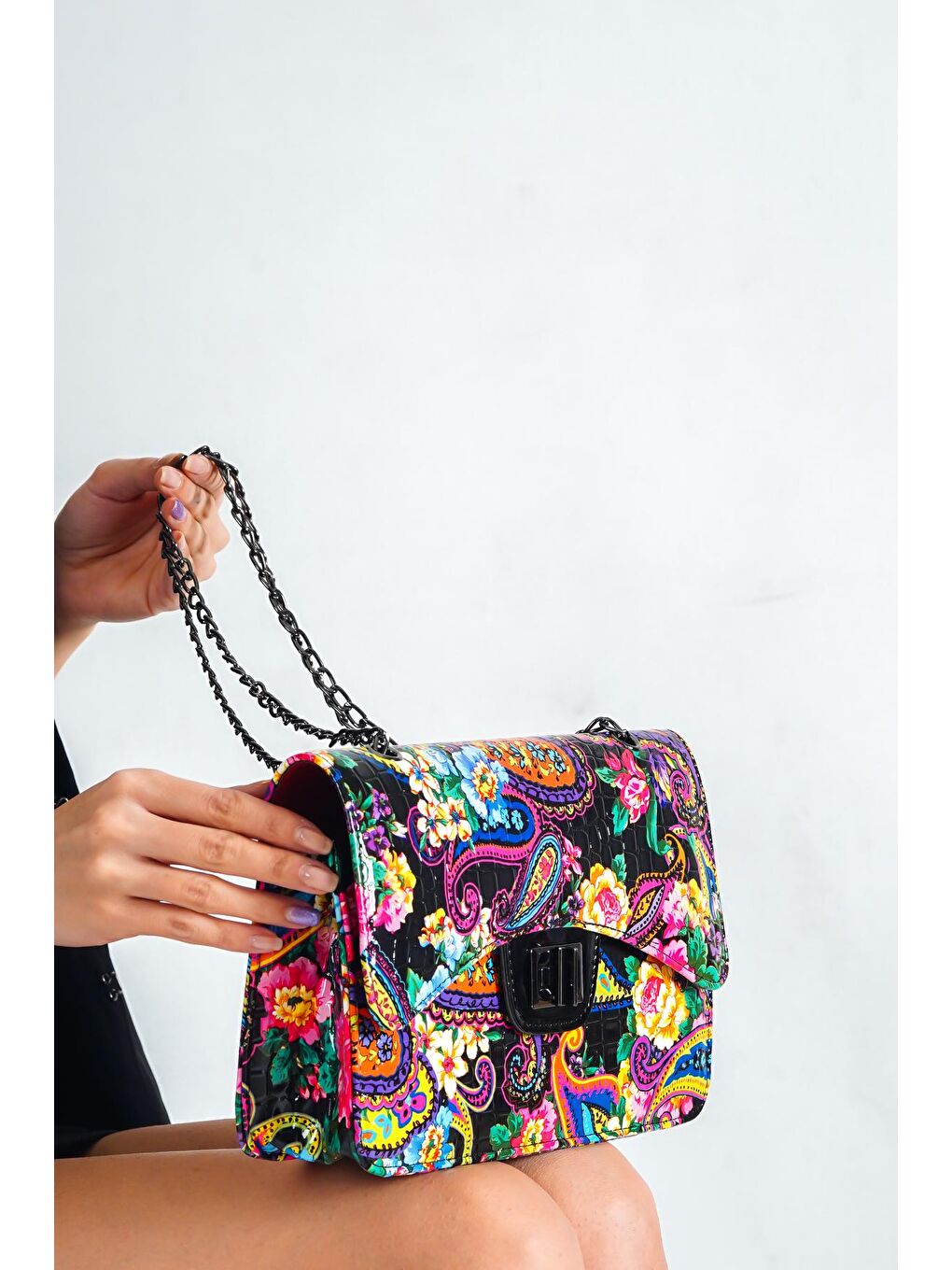 Siyah Parma Kadın Omuz Çantası-1