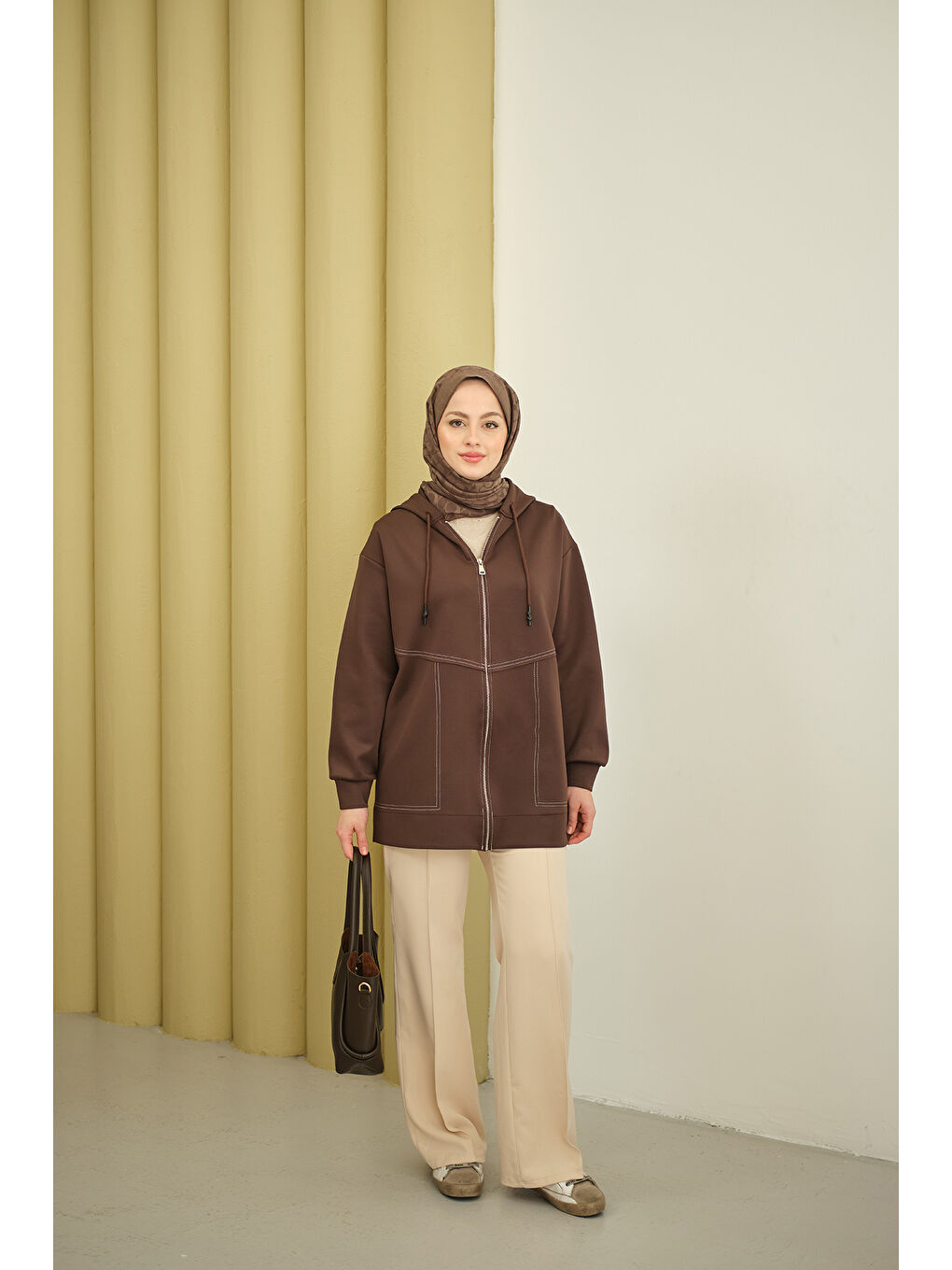 Kadın Dikiş Detay Kapüşonlu Hırka Kahverengi-1