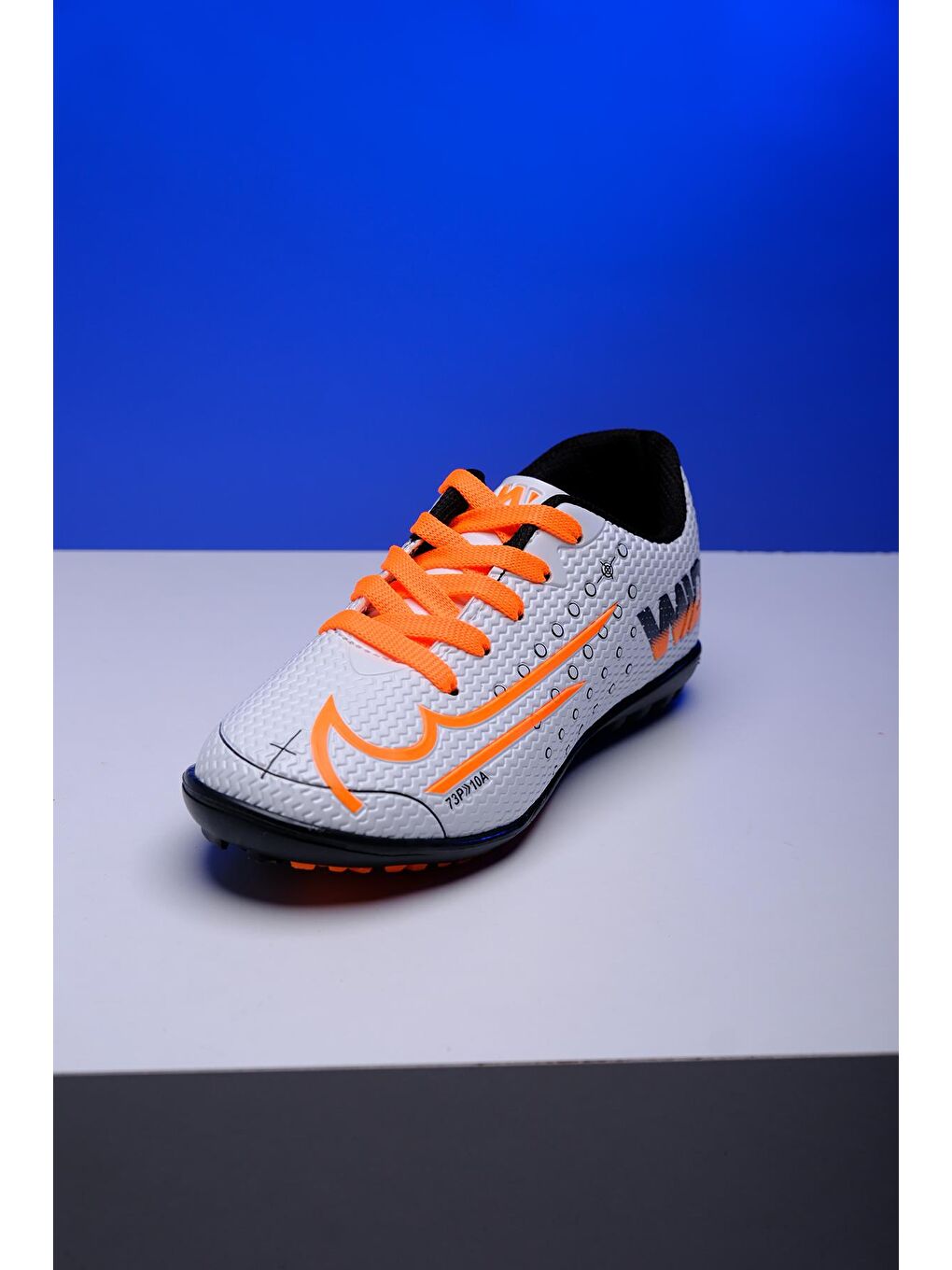 Beyaz W441 Çocuk Halı Saha Krampon Futbol Ayakkabısı-1