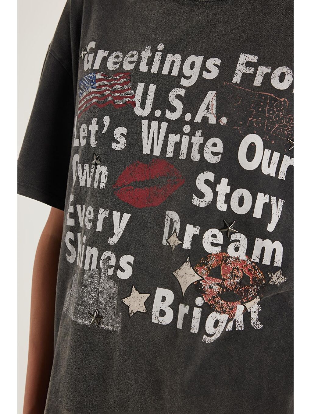 Kadın Regular Fit Klasik Kesim %100 Pamuk Kısa Kollu Bisiklet Yaka Baskılı Antrasit Tişört-2