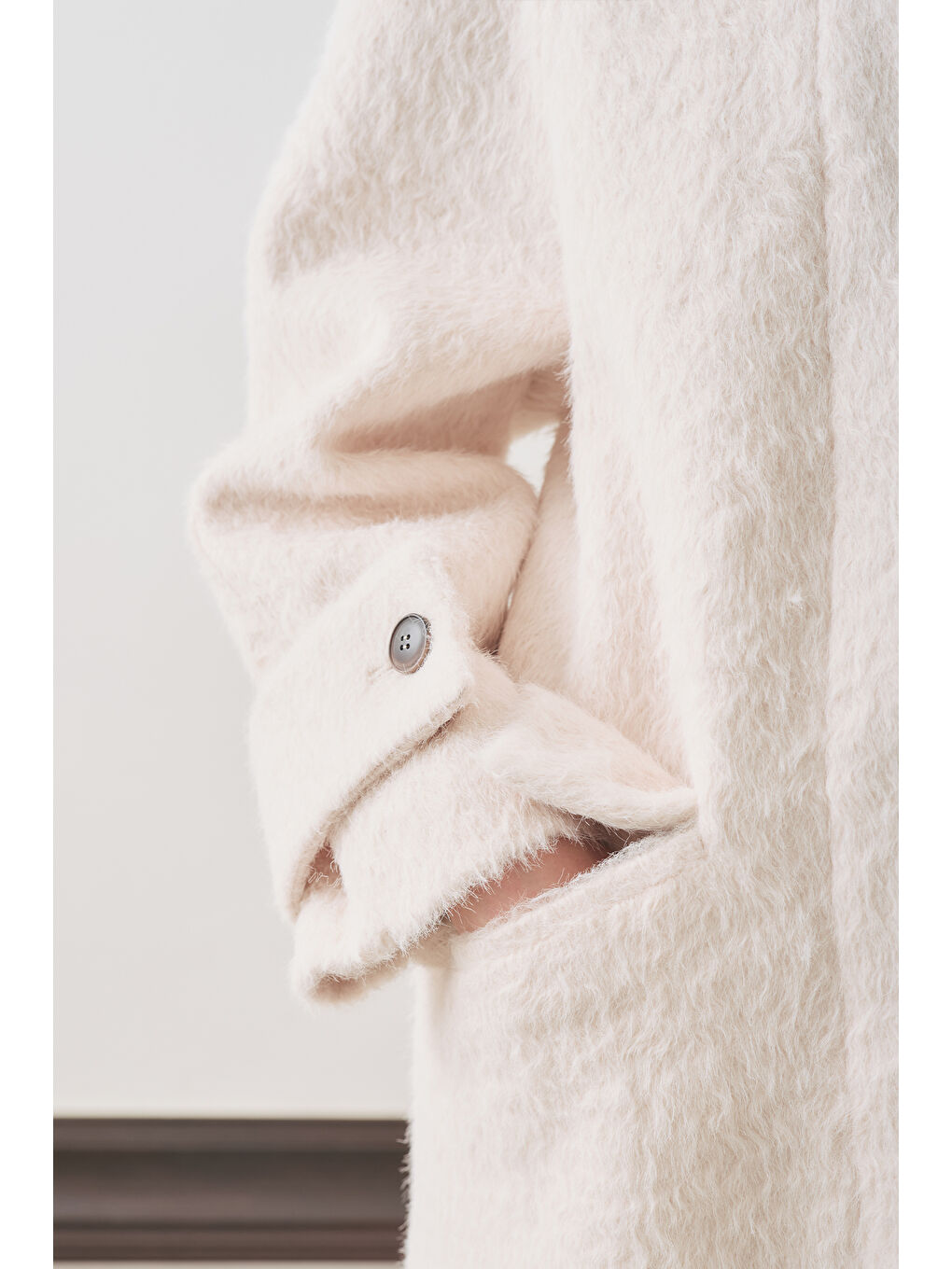 Bouchle Geniş Yakalı Kaban Ekru-5