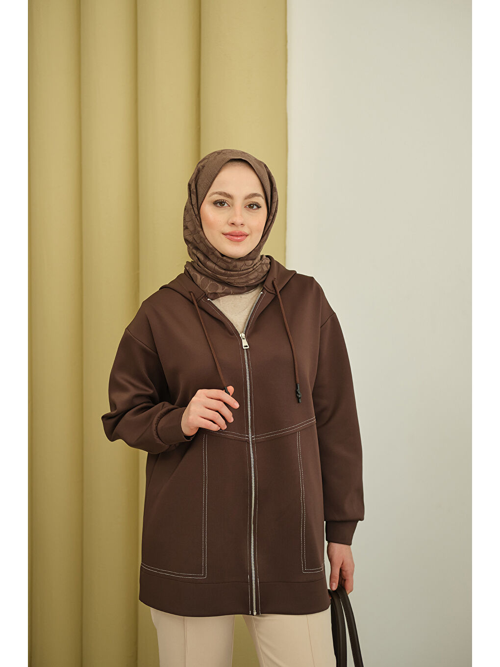 Kadın Dikiş Detay Kapüşonlu Hırka Kahverengi-2