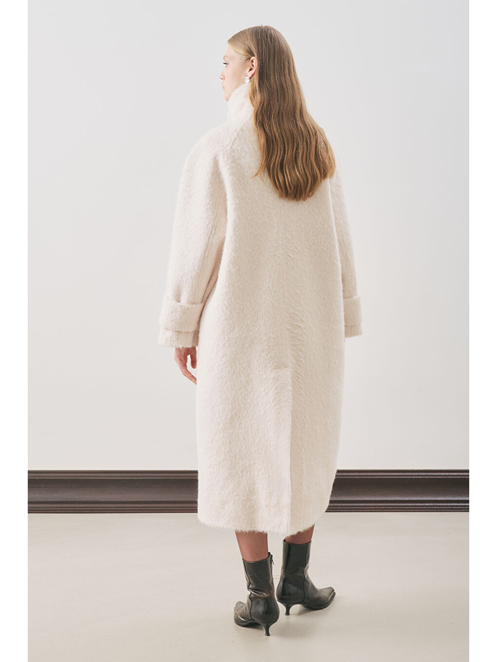 Bouchle Geniş Yakalı Kaban Ekru-7