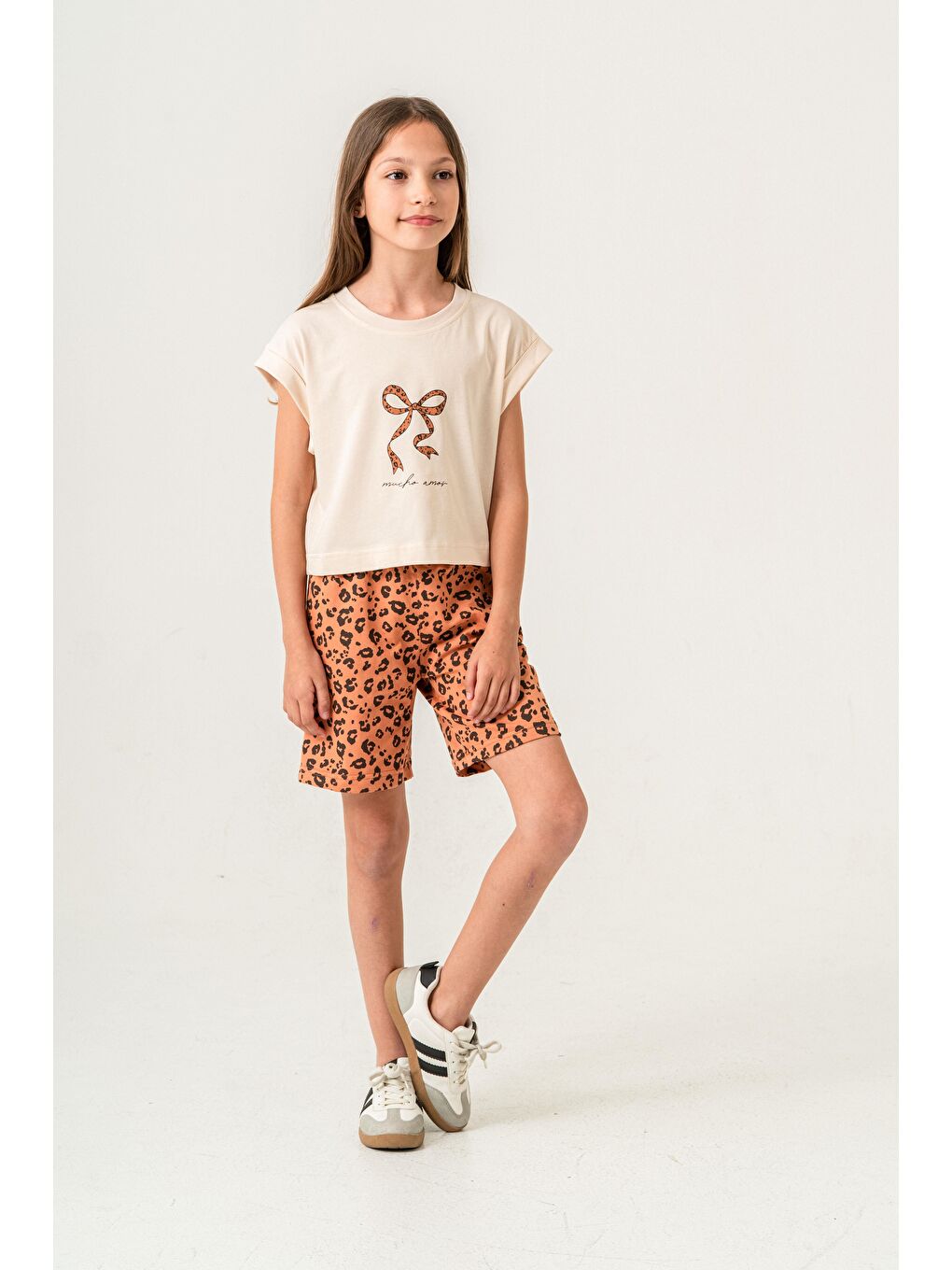 Kahverengi Mucho Amor Baskılı  Kız Çocuk Şort - Tişört Takımı-1