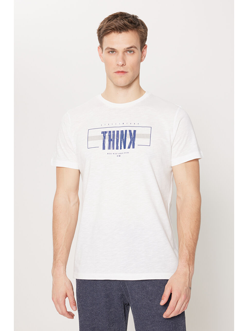 Erkek Ekru Standart Fit Normal Kesim Bisiklet Yaka Pamuklu Baskılı Pijama Takımı