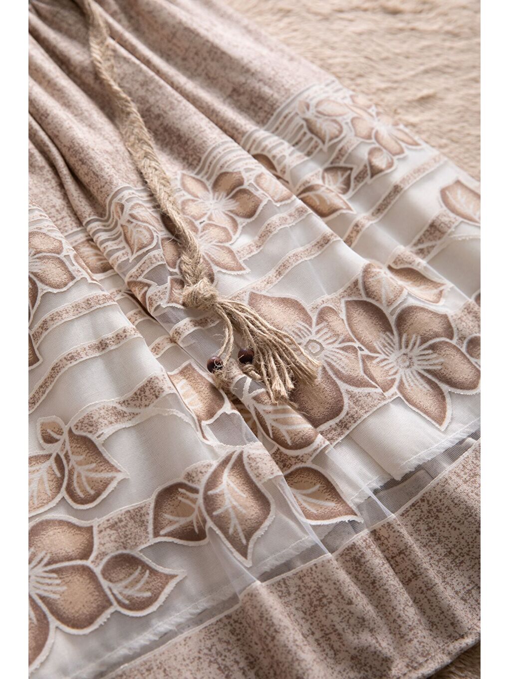 Kahverengi Çiçek Desenli Hasır Kuşaklı Kısa Kol Kız Çocuk Elbise 22650-3